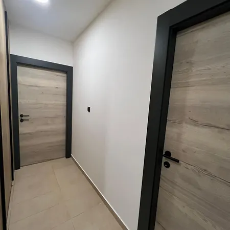 Aparthotel Sremsky 4*