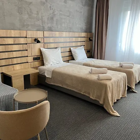 Aparthotel Sremsky 4*
